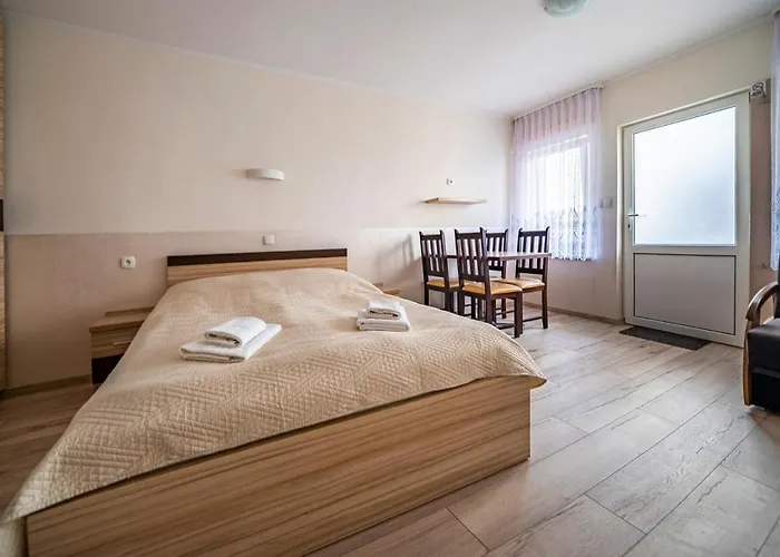 Lucja Blisko Plazy 民宿 *